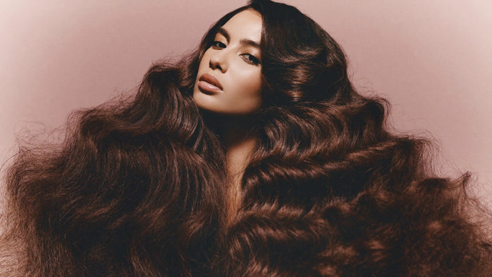 Mehr Volumen für feines Haar: die richtigen Extensions wählen